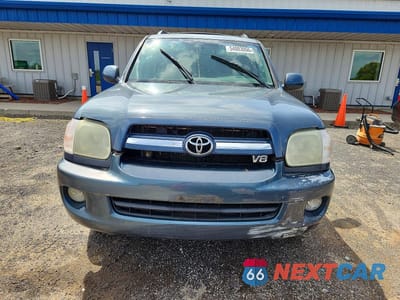 Piąte zdjęcie samochodu w środku: 2005 TOYOTA SEQUOIA SR5 VIN:5TDBT44A85S237107 - miniatura