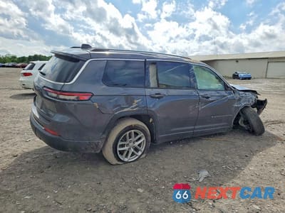 Trzecie zdjęcie samochodu z tyłu: 2022 JEEP GRAND CHEROKEE L LAREDO VIN:1C4RJKAGXN8552951 - miniatura