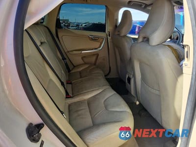 Zdjęcie 11 z 13 samochodu: 2010 VOLVO XC60 T6 VIN:YV4992DZ2A2019038 - miniatura