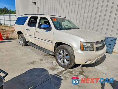 Czwarte zdjęcie samochodu z boku: 2008 CHEVROLET SUBURBAN C1500 LS VIN:1GNFC16068R213564 - miniatura