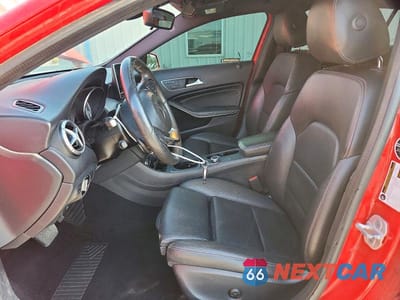 Zdjęcie 7 z 12 samochodu: 2017 MERCEDES-BENZ GLA 250 VIN:WDCTG4EBXHJ293500 - miniatura