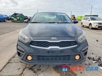 Piąte zdjęcie samochodu w środku: 2019 KIA FORTE FE VIN:3KPF24AD1KE057007 - miniatura