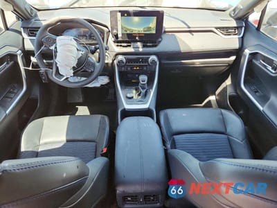Zdjęcie 8 z 14 samochodu: 2024 TOYOTA RAV4 XSE VIN:2T3E6RFV1RW063032 - miniatura