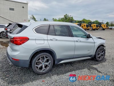 Trzecie zdjęcie samochodu z tyłu: 2018 BMW X1 XDRIVE28I VIN:WBXHT3C36J5F93195 - miniatura