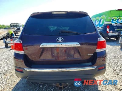 Zdjęcie 6 z 12 samochodu: 2011 TOYOTA HIGHLANDER BASE VIN:5TDBK3EH9BS088985 - miniatura