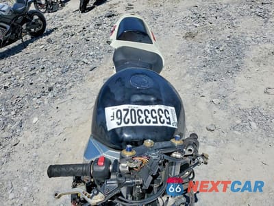 Piąte zdjęcie samochodu w środku: 2002 SUZUKI GSX-R600 VIN:JS1GN7BA222103341 - miniatura