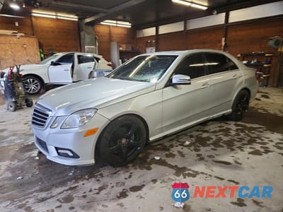 2011 MERCEDES-BENZ E 350 4MATIC WDDHF8HB2BA425499 - główne zdjęcie licytacji z USA - miniatura