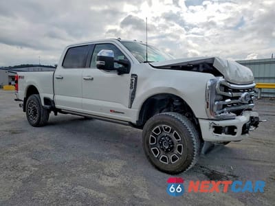 Czwarte zdjęcie samochodu z boku: 2024 FORD F350 SUPER DUTY VIN:1FT8W3BM8REE02688 - miniatura