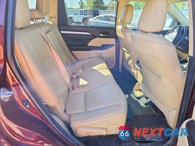 Zdjęcie 11 z 13 samochodu: 2018 TOYOTA HIGHLANDER XLE VIN:5TDJZRFH2JS851520 - miniatura