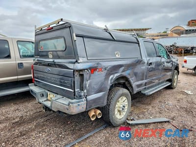 Czwarte zdjęcie samochodu z boku: 2021 FORD F250 SUPER DUTY VIN:1FT8W2BT6MEC90158 - miniatura