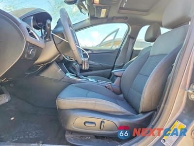 Zdjęcie 7 z 12 samochodu: 2018 CHEVROLET CRUZE LT VIN:1G1BE5SM1J7235080 - miniatura