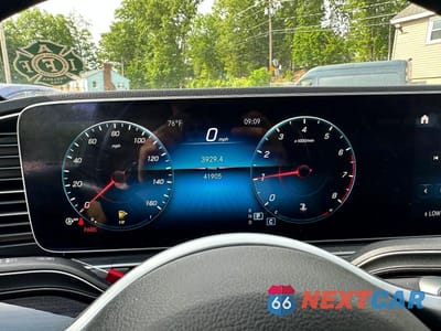 Piąte zdjęcie samochodu w środku: 2021 MERCEDES-BENZ GLE 350 4MATIC VIN:4JGFB4KB3MA433186 - miniatura