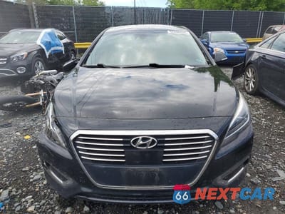 Piąte zdjęcie samochodu w środku: 2017 HYUNDAI SONATA PLUG-IN HYBRID LIMITED VIN:KMHE54L2XHA045217 - miniatura