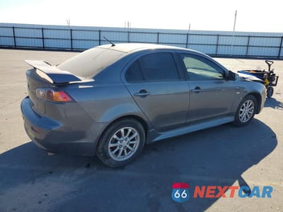 Trzecie zdjęcie samochodu z tyłu: 2011 MITSUBISHI LANCER ES VIN:JA32U2FU4BU016621 - miniatura