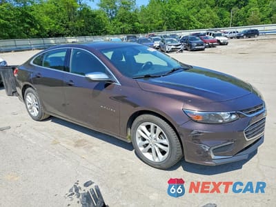 Czwarte zdjęcie samochodu z boku: 2016 CHEVROLET MALIBU LT VIN:1G1ZE5ST2GF187982 - miniatura