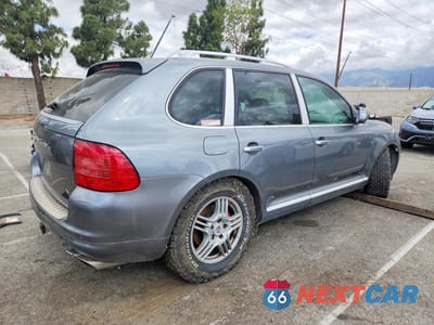 Trzecie zdjęcie samochodu z tyłu: 2006 PORSCHE CAYENNE TURBO VIN:WP1AC29P96LA90102 - miniatura