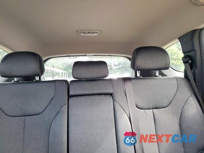 Zdjęcie 10 z 14 samochodu: 2023 HYUNDAI SANTA FE SEL VIN:5NMS24AJ9PH569988 - miniatura
