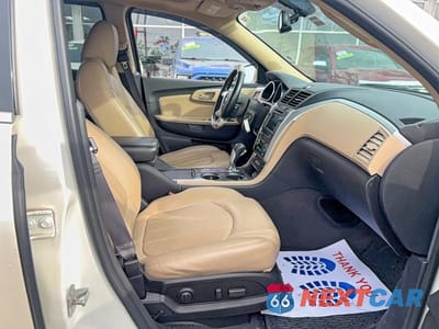 Piąte zdjęcie samochodu w środku: 2012 CHEVROLET TRAVERSE LTZ VIN:1GNKVLED5CJ288322 - miniatura
