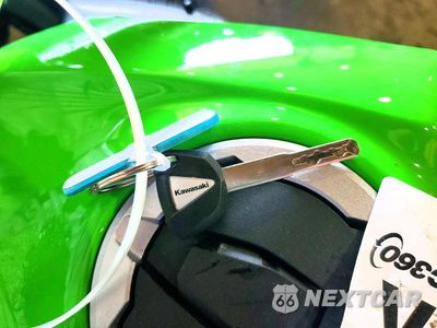 Zdjęcie 8 z 9 samochodu: 2025 KAWASAKI EX500 H VIN:ML5EXGH10SDA43575 - miniatura