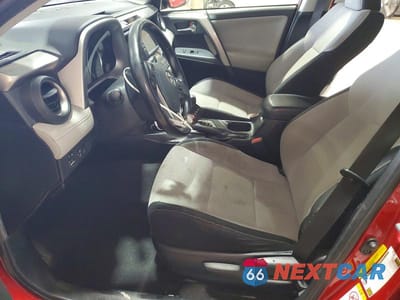 Zdjęcie 7 z 13 samochodu: 2016 TOYOTA RAV 4 VIN:JTMWFREV5GJ086637 - miniatura