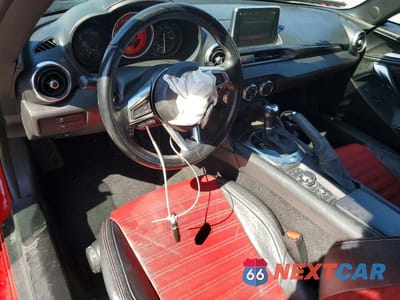 Zdjęcie 8 z 12 samochodu: 2018 FIAT 124 SPIDER CLASSICA VIN:JC1NFAEK1J0139895 - miniatura