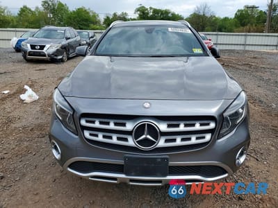 Piąte zdjęcie samochodu w środku: 2018 MERCEDES-BENZ GLA 250 4MATIC VIN:WDCTG4GB6JJ372553 - miniatura