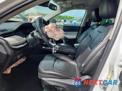 Zdjęcie 7 z 13 samochodu: 2022 JEEP COMPASS LATITUDE LUX VIN:3C4NJDFB6NT172465 - miniatura