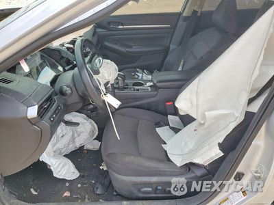 Zdjęcie 7 z 12 samochodu: 2019 NISSAN ALTIMA SV VIN:1N4BL4DV5KC135253 - miniatura