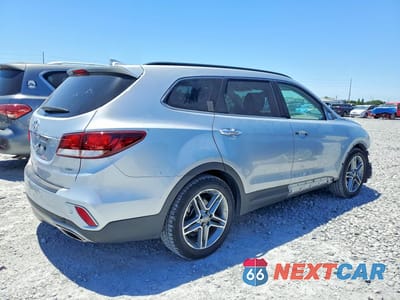 Trzecie zdjęcie samochodu z tyłu: 2017 HYUNDAI SANTA FE SE ULTIMATE VIN:KM8SR4HF3HU191203 - miniatura
