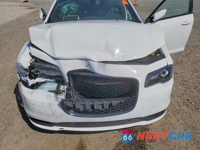 Zdjęcie 11 z 12 samochodu: 2023 CHRYSLER 300 S VIN:2C3CCABG3PH641156 - miniatura