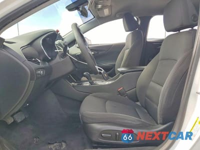 Zdjęcie 7 z 12 samochodu: 2019 CHEVROLET MALIBU LT VIN:1G1ZD5ST6KF115209 - miniatura