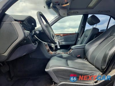 Zdjęcie 7 z 12 samochodu: 2001 MERCEDES-BENZ E 320 VIN:WDBJF65J21B200910 - miniatura