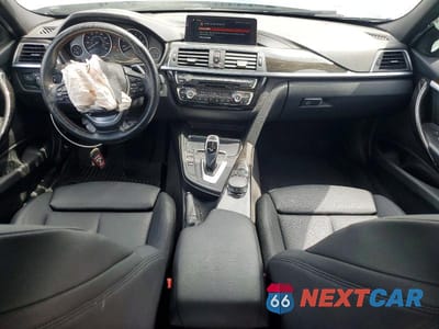 Zdjęcie 8 z 12 samochodu: 2018 BMW 330 XI VIN:WBA8D9G53JNU66648 - miniatura