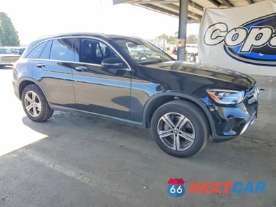Czwarte zdjęcie samochodu z boku: 2021 MERCEDES-BENZ GLC 300 4MATIC VIN:W1N0G8EB0MF920260 - miniatura