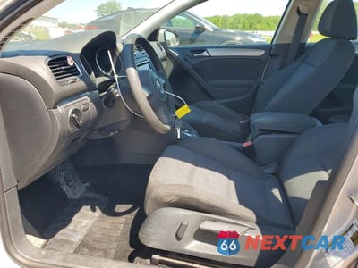 Zdjęcie 7 z 13 samochodu: 2014 VOLKSWAGEN GOLF VIN:WVWDB7AJ5EW011818 - miniatura