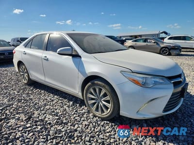Czwarte zdjęcie samochodu z boku: 2017 TOYOTA CAMRY XLE VIN:4T1BF1FK2HU774367 - miniatura