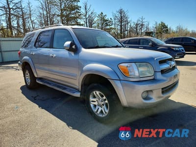 Czwarte zdjęcie samochodu z boku: 2005 TOYOTA SEQUOIA SR5 VIN:5TDBT44A15S241905 - miniatura