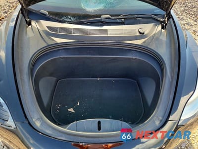 Zdjęcie 11 z 12 samochodu: 2018 TESLA MODEL 3 VIN:5YJ3E1EBXJF182209 - miniatura