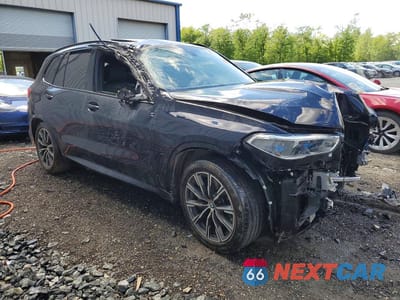 Czwarte zdjęcie samochodu z boku: 2019 BMW X5 XDRIVE50I VIN:5UXJU2C5XKLN65349 - miniatura