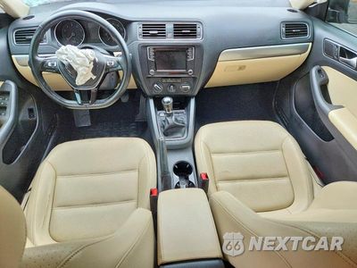 Zdjęcie 8 z 12 samochodu: 2017 VOLKSWAGEN JETTA SE VIN:3VWB67AJ6HM246578 - miniatura