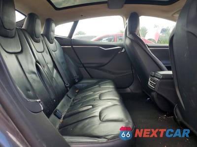 Zdjęcie 10 z 12 samochodu: 2014 TESLA MODEL S VIN:5YJSA1H10EFP62522 - miniatura