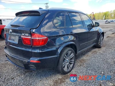 Trzecie zdjęcie samochodu z tyłu: 2011 BMW X5 XDRIVE35I VIN:5UXZV4C52BL413237 - miniatura