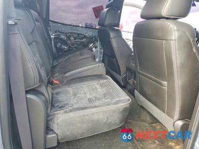 Zdjęcie 10 z 12 samochodu: 2016 GMC SIERRA K2500 DENALI VIN:1GT12UE89GF151544 - miniatura