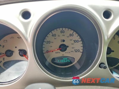 Zdjęcie 9 z 12 samochodu: 2003 CHRYSLER PT CRUISER VIN:3C8FY68B13T515767 - miniatura