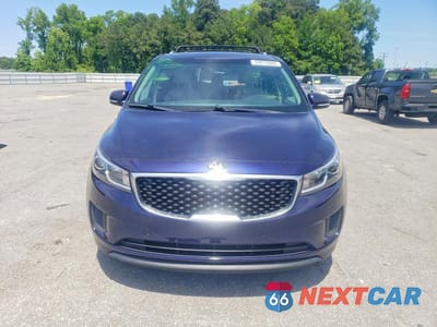 Piąte zdjęcie samochodu w środku: 2018 KIA SEDONA LX VIN:KNDMB5C11J6410673 - miniatura