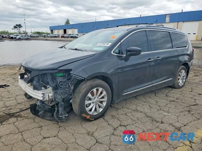 2019 CHRYSLER PACIFICA TOURING L 2C4RC1BGXKR526207 - główne zdjęcie licytacji z USA - miniatura
