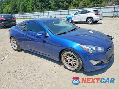 Czwarte zdjęcie samochodu z boku: 2016 HYUNDAI GENESIS COUPE 3.8L VIN:KMHHT6KJ3GU137323 - miniatura