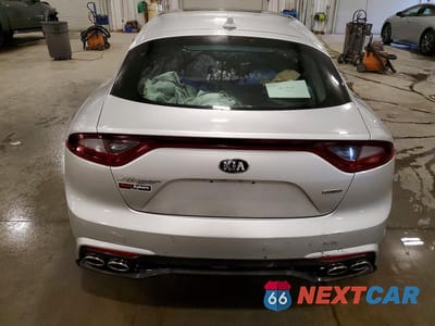 Zdjęcie 6 z 13 samochodu: 2018 KIA STINGER PREMIUM VIN:KNAE25LA6J6025577 - miniatura