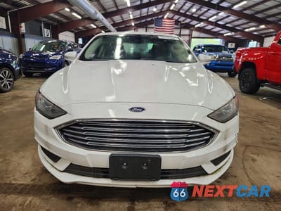 Piąte zdjęcie samochodu w środku: 2018 FORD FUSION SE VIN:3FA6P0H75JR117300 - miniatura