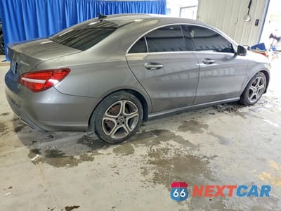 Trzecie zdjęcie samochodu z tyłu: 2019 MERCEDES-BENZ CLA 250 4MATIC VIN:WDDSJ4GB6KN719348 - miniatura